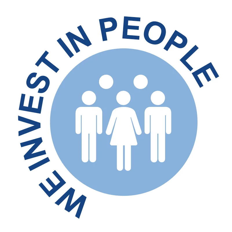 Icon von einer Gruppe Menschen mit dem Text "We invest in poeple"